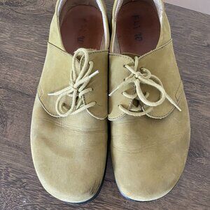 Super cute mustard yellow suede oxfords- (Merrell?)